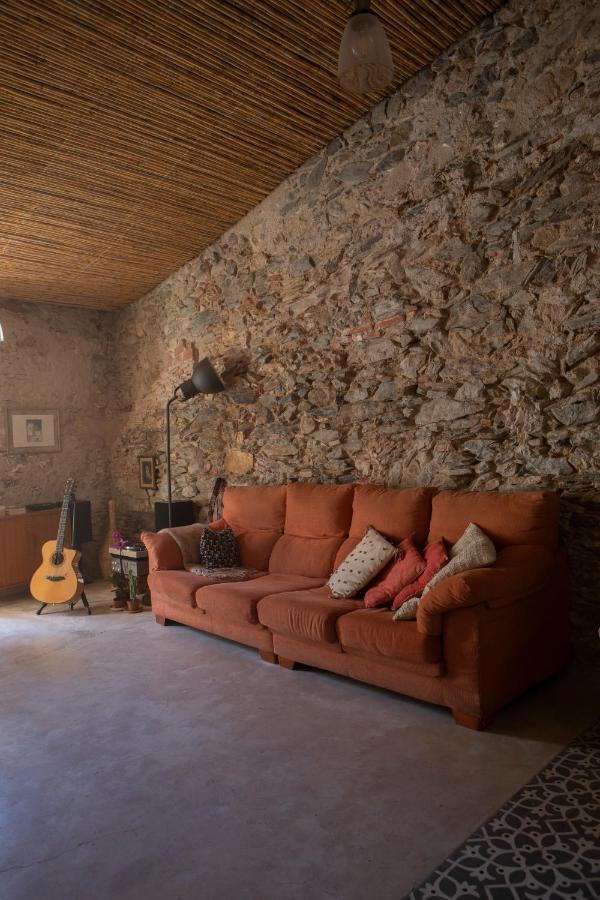 Traditional House * Roses